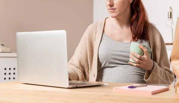 Cafeína en el embarazo: por qué no te recomendamos su consumo